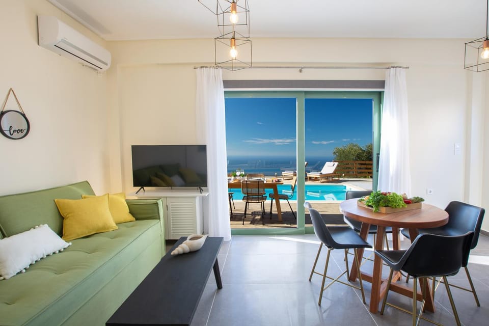 Balcony/Terrace, Living room, Seating area, Sea view