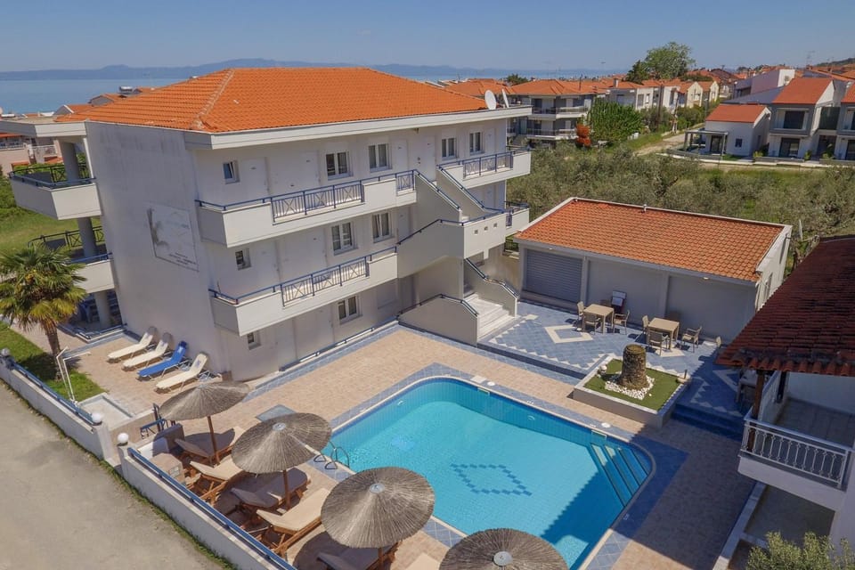 Property building, Swimming pool
