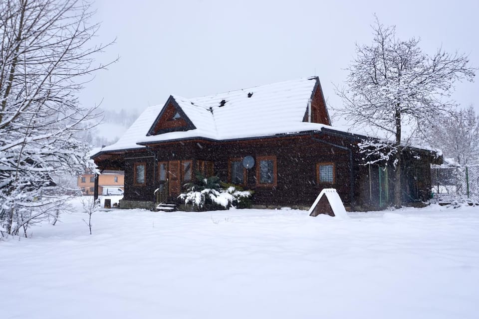Góralska chata z 1930r. Chalet in Lesser Poland Voivodeship