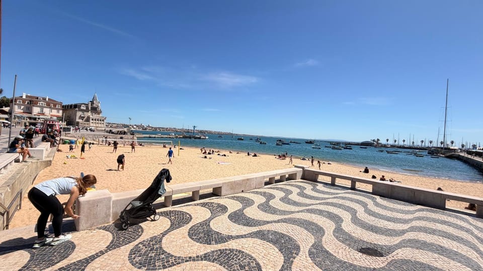 Spacious studio apartment in the heart of Cascais historic center Apartment in Cascais