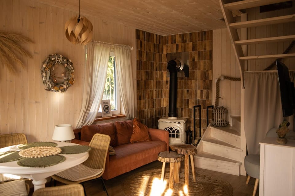 Morski Klimat Sasino domki z balią i kominkiem House in Pomeranian Voivodeship