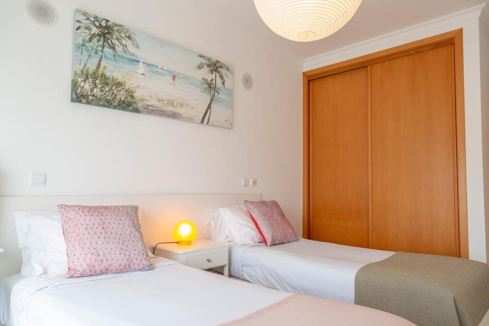 Santa Maria Apartment at Porto de Mos beach Apartment in Lagos
