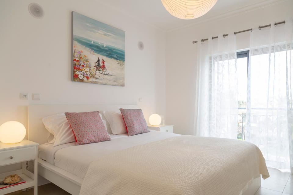 Santa Maria Apartment at Porto de Mos beach Apartment in Lagos
