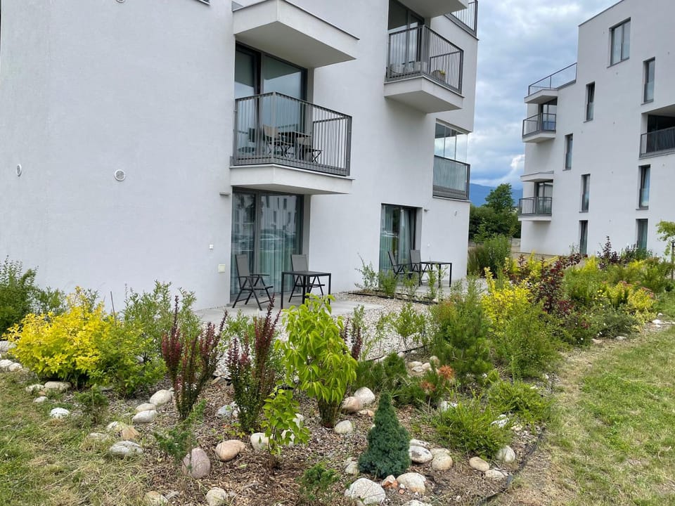 Property building, Off site, Summer, Balcony/Terrace
