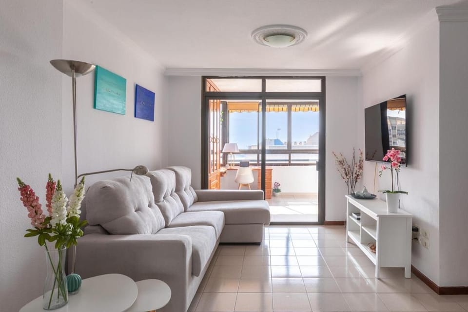 Santa Cruz Harbor Views: seaside prime location Apartment in Santa Cruz de Tenerife