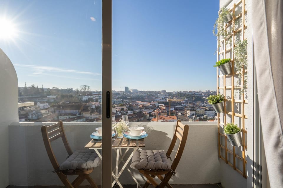 Balcony/Terrace, City view, Street view