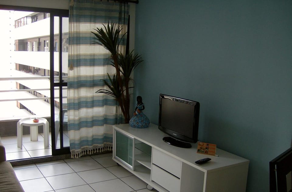 Day, Living room