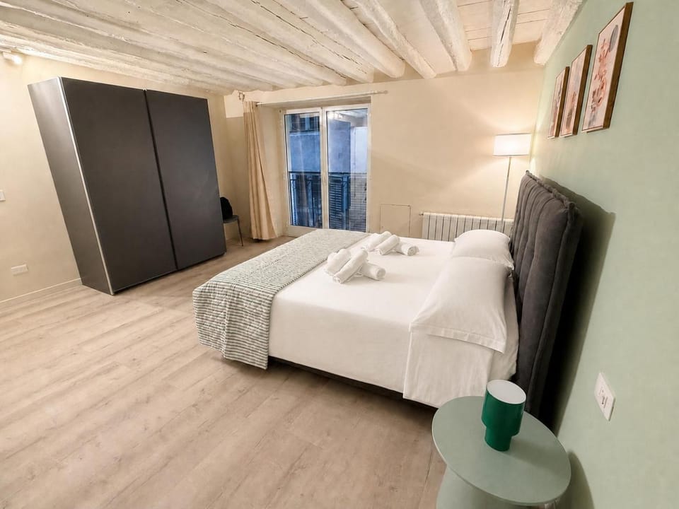 Bed, Bedroom, wardrobe