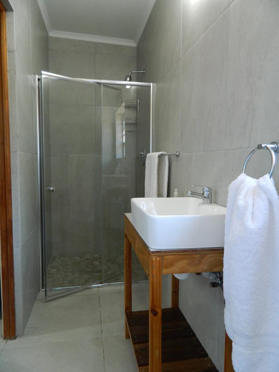 Shower, Bathroom, towels