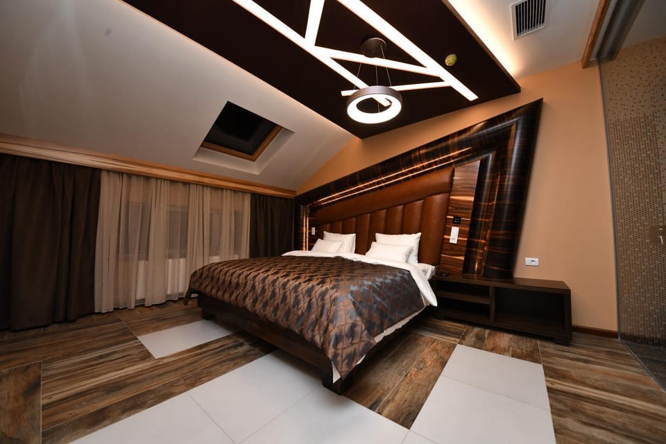 Bed, Photo of the whole room