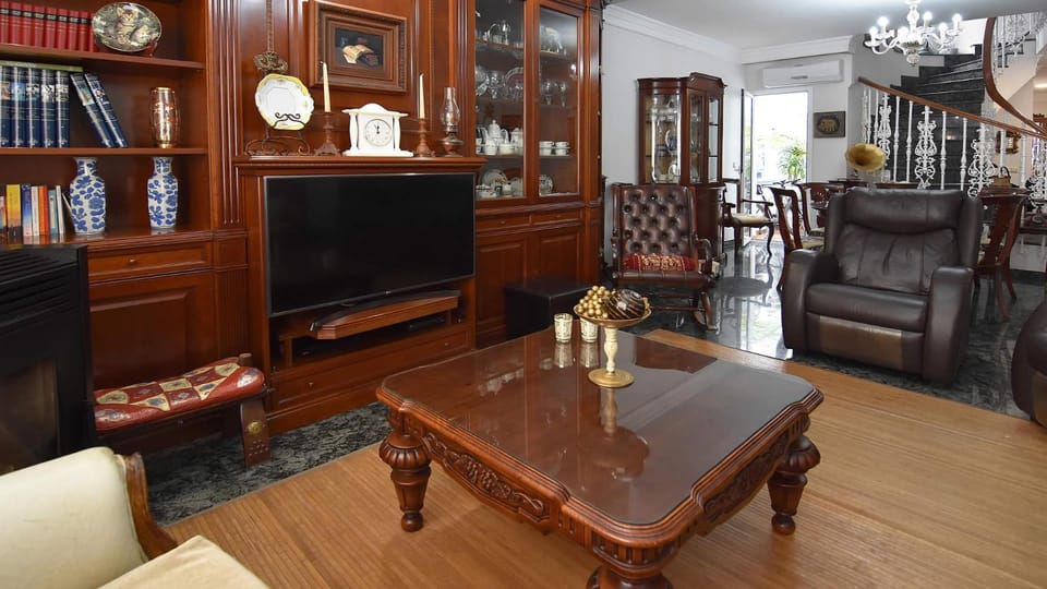 Communal lounge/ TV room, Living room