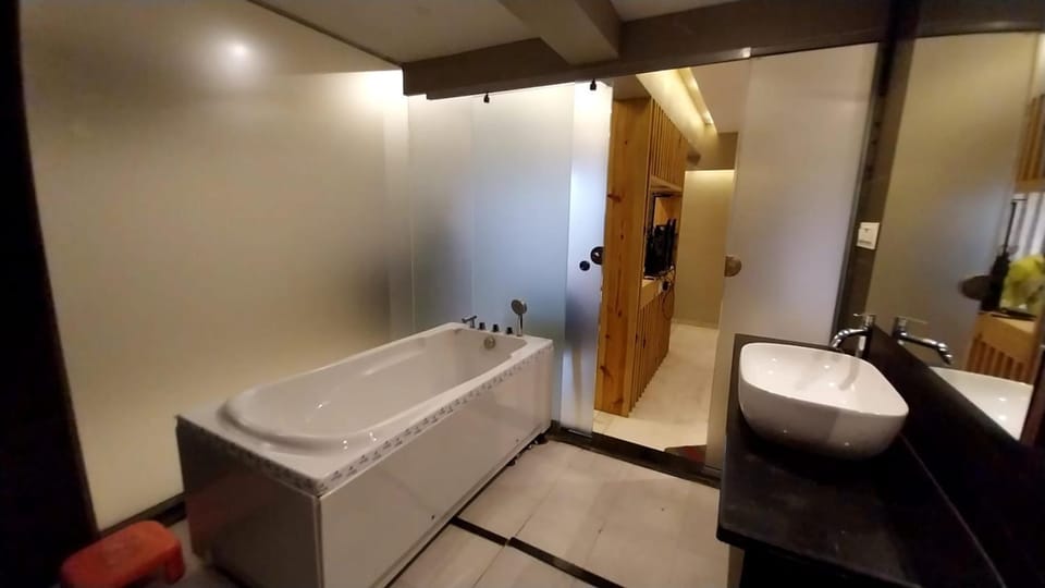 Toilet, Bathroom, Bath