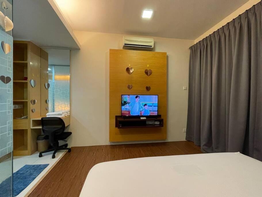 Private Jacuzzi Staycation at KL City 1014 Apartment in Federal Territory of Kuala Lumpur