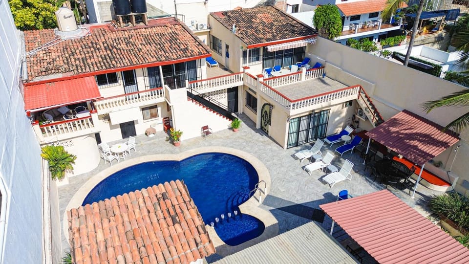 Property building, Swimming pool