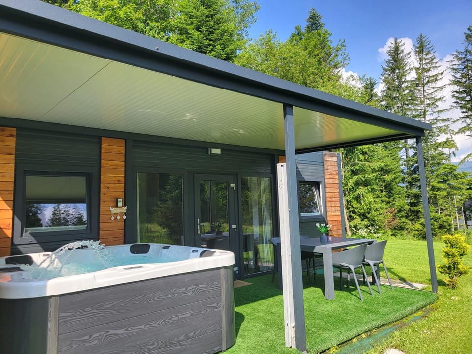 Spa and wellness centre/facilities, Swimming pool
