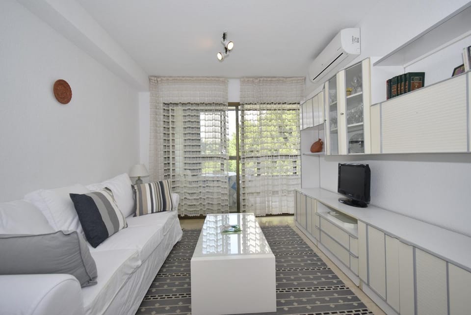 GEMELOS 4 - Fincas Arena Apartment in Benidorm