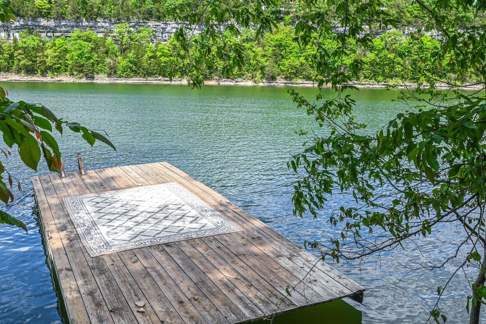 Kentucky Group Getaway w/ Dock + Lake Access House in Lake Cumberland