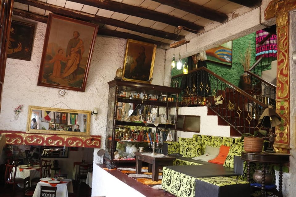 Lounge or bar, Food and drinks, Drinks