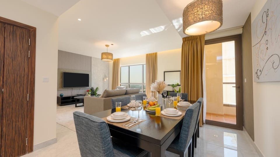 Regent Sea View 2BR Apartment JBR Beach Walk - next to Bluewater Island & Dubai Eye Apartment in Dubai