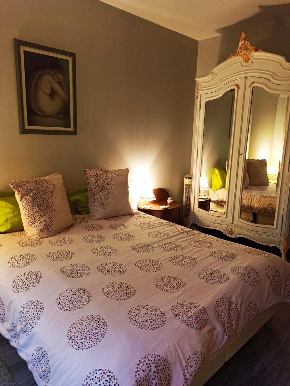 La Maison Rouge Bed and Breakfast in Paris