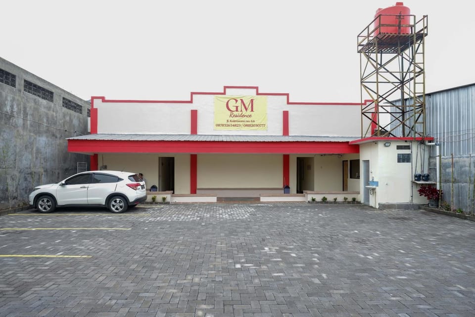 Property building, Facade/entrance