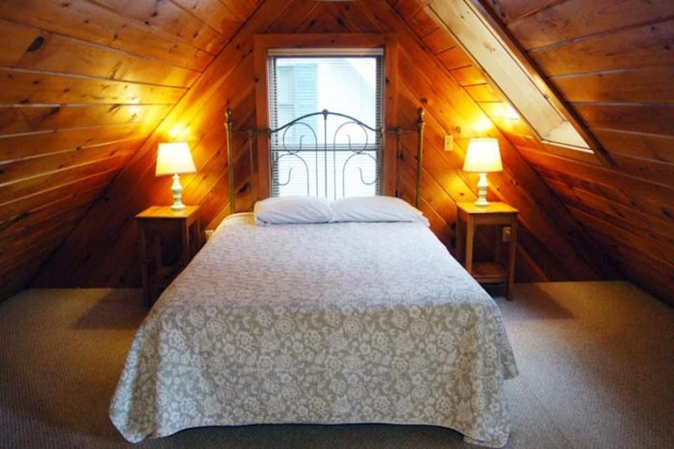 Loons Nest Cottage House in Windham