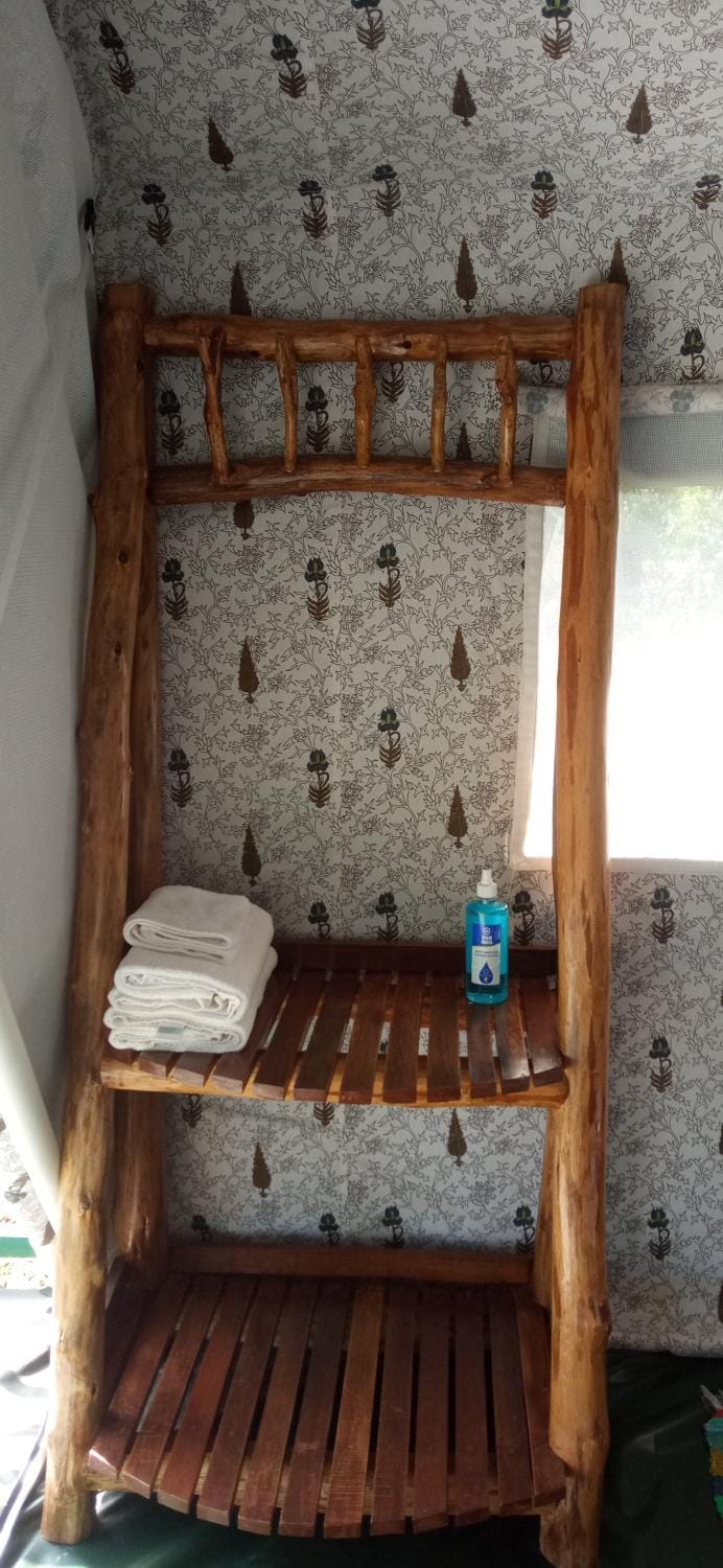 Living room, towels