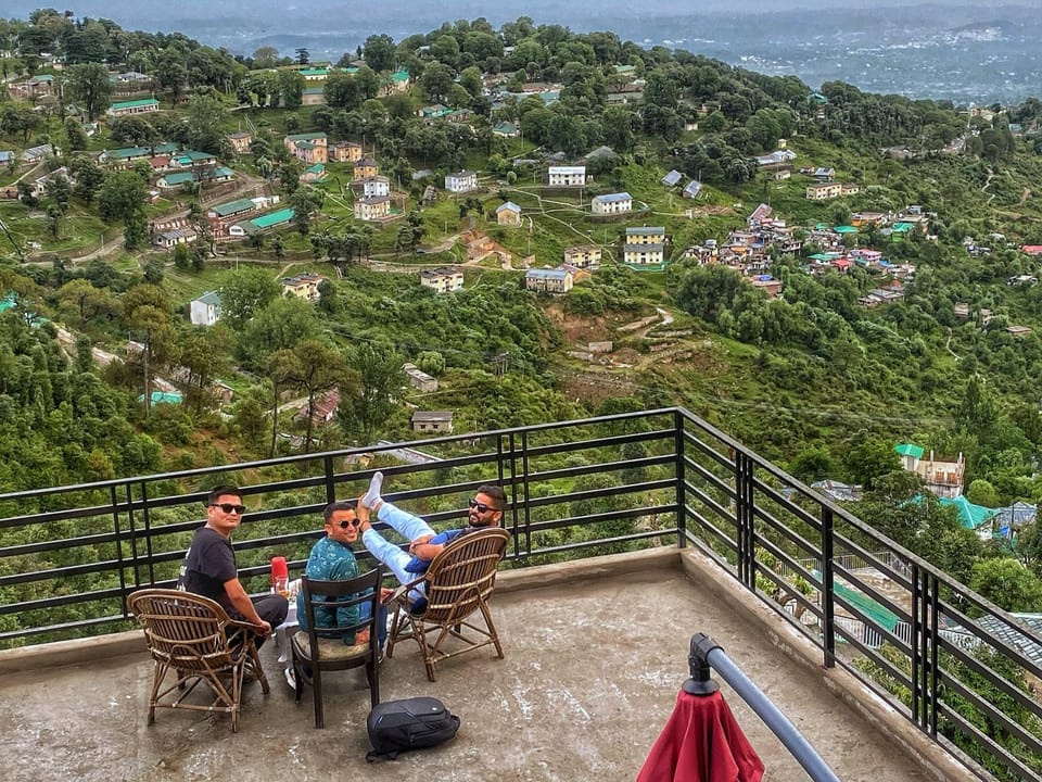Bird's eye view, View (from property/room), Balcony/Terrace, Mountain view, group of guests