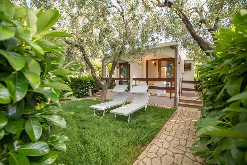 melograno Holiday Home featured with Swimming Pool and Private Beach House in Province of Foggia