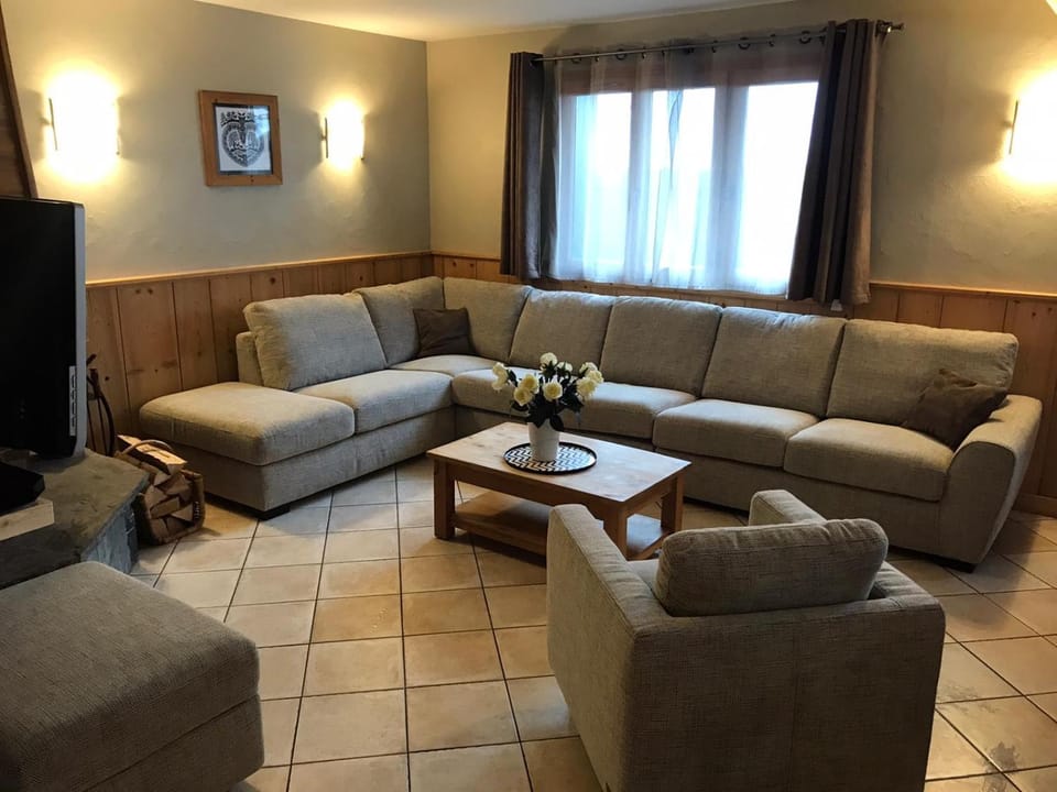 Chalet in Morzine sleeping 12 with sauna Chalet in Montriond
