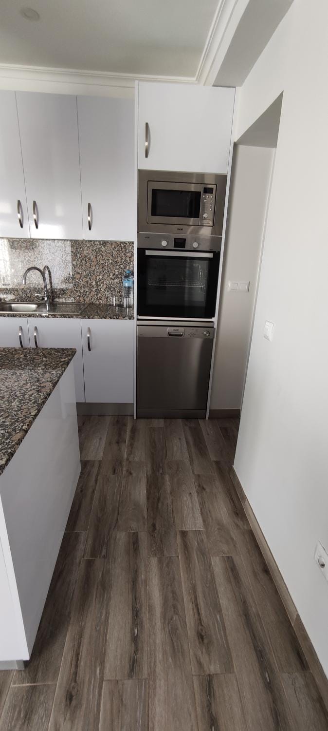 Kitchen or kitchenette, Sea view, dishwasher, microwave, oven