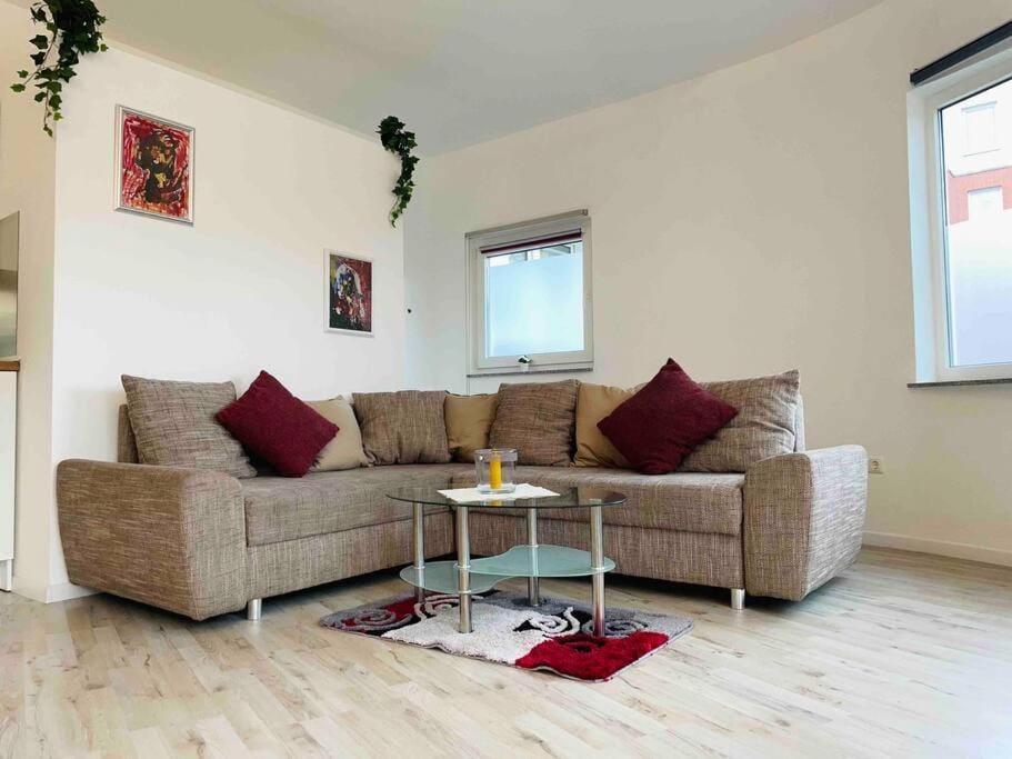 Tiny Bungalow, Check-In Kontaktlos, Zentral, Duisburg Apartment in Krefeld