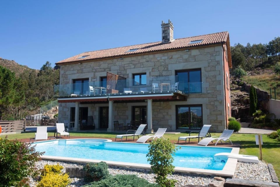A Ballenera de Caneliñas Bed and Breakfast in Galicia