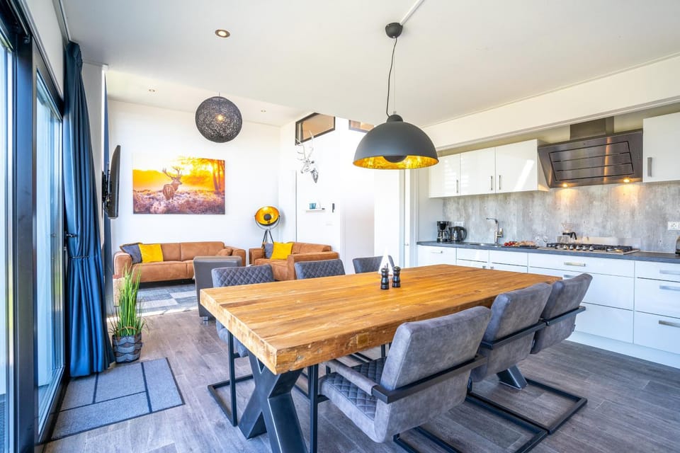Excellent Cube mit Dachterrasse Meerblick und Strand House in Biddinghuizen