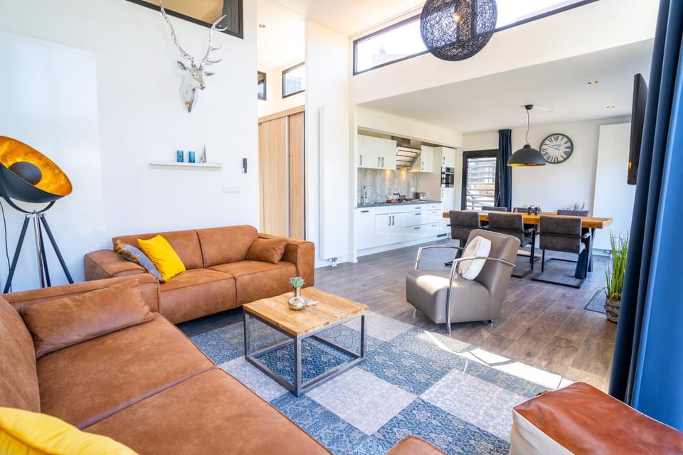 Excellent Cube mit Dachterrasse Meerblick und Strand House in Biddinghuizen