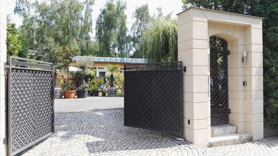 FeWo mit 2 Bädern und 2 Schlafzimmern Apartment in Dresden