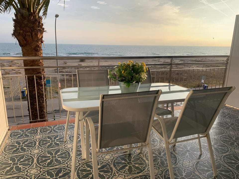 View (from property/room), Balcony/Terrace, Sea view