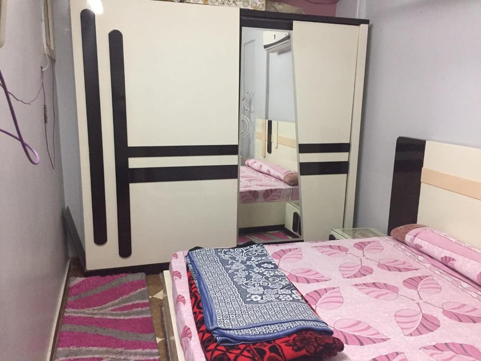 Photo of the whole room, wardrobe
