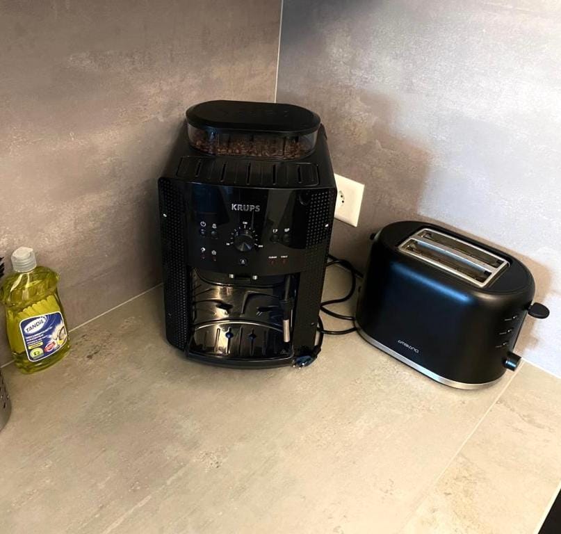 Coffee/tea facilities, kitchen, kitchen