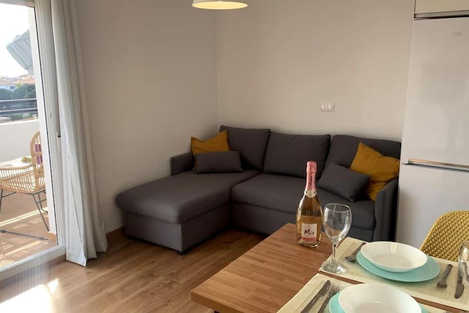 Precioso Apartamento, luminoso, equipado Apartment in Axarquía