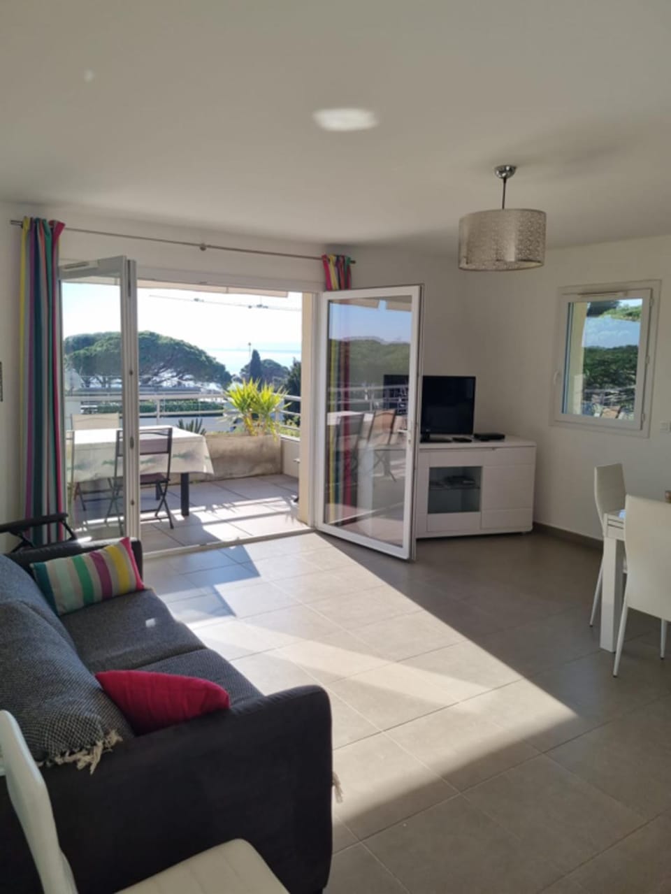 Apt With Pool Magnificent Sea View 80m To Beach Apartment in Sainte-Maxime