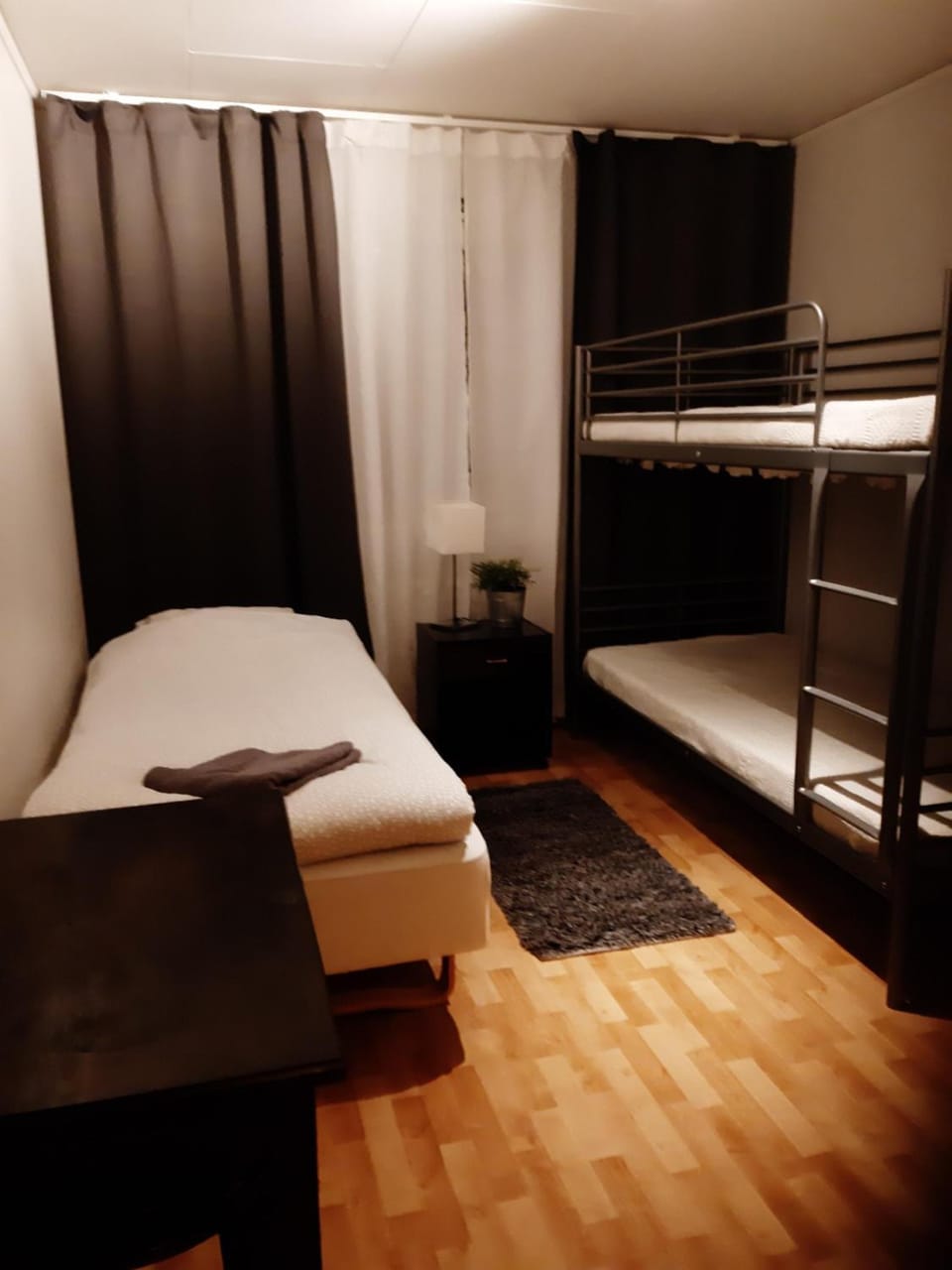 Bed, bunk bed