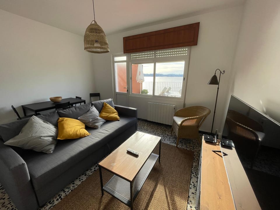 Oktheway Perbes Beach Vintage Apartment in O Eume