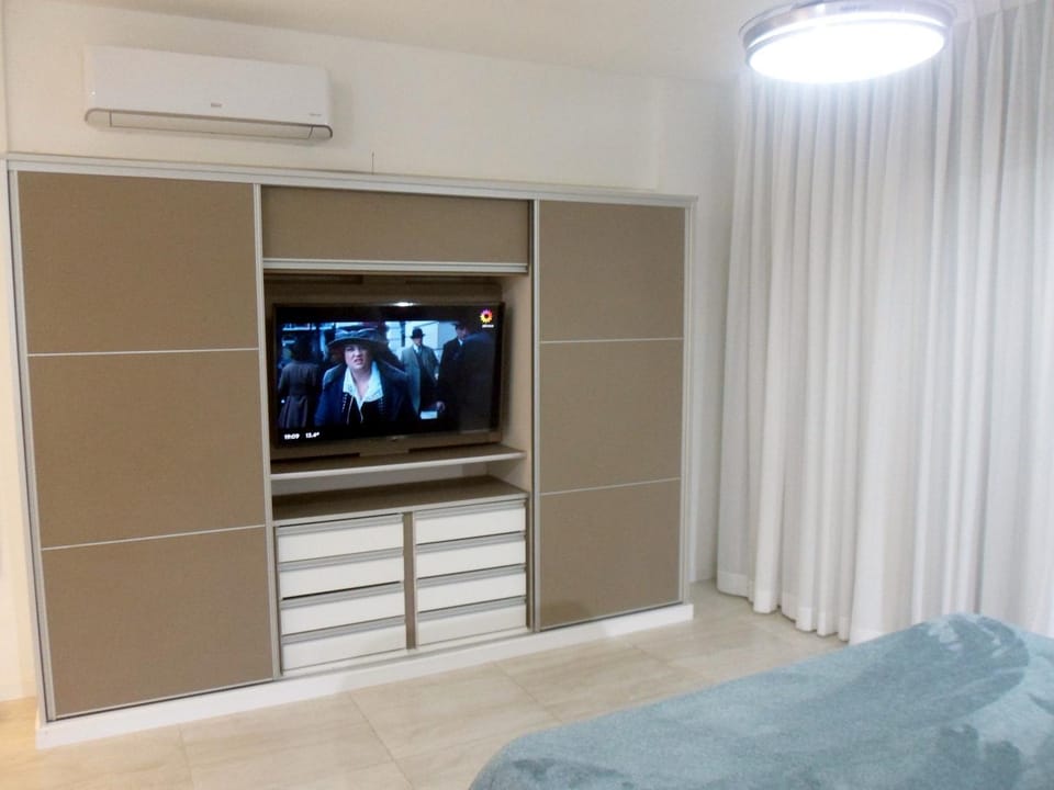 Dzain 1 - PISCINA -Gym- Cochera - Parrilla- Playromm- cercania Garrahan, favaloro, Britanico Apartment in Buenos Aires