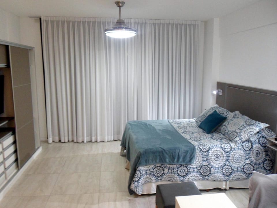 Dzain 1 - PISCINA -Gym- Cochera - Parrilla- Playromm- cercania Garrahan, favaloro, Britanico Apartment in Buenos Aires