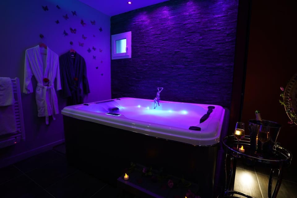 Hot Tub, Spa and wellness centre/facilities