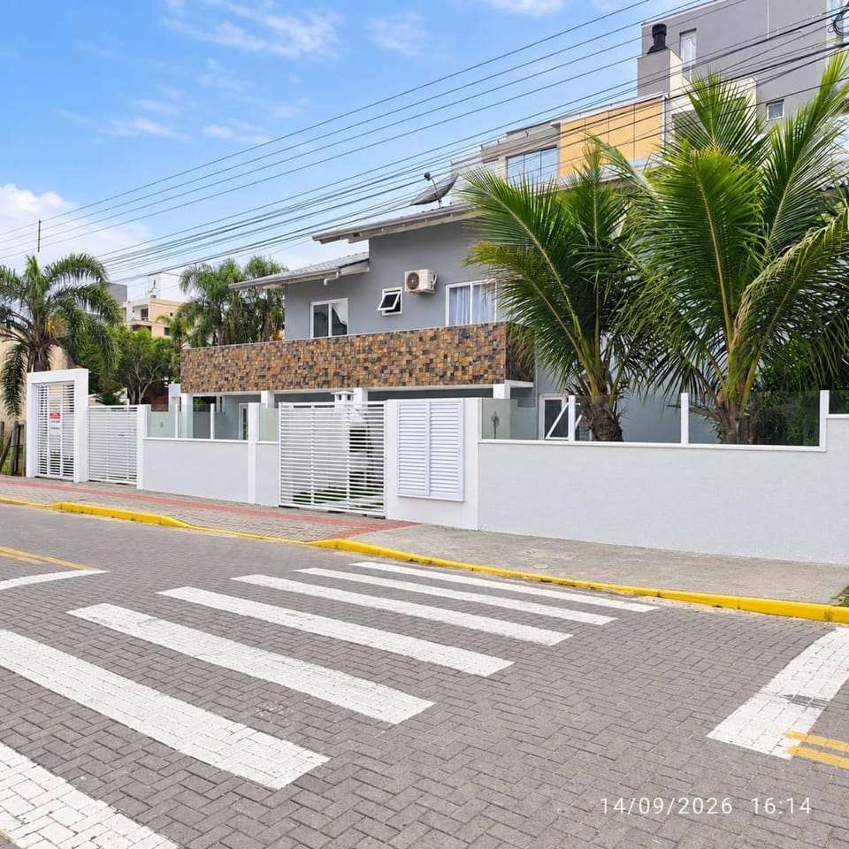 Recanto residencial mariscal kitnet 1 quarto Apartment in Bombinhas
