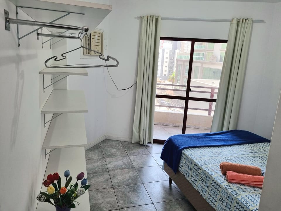 Bed, Bedroom, wardrobe, air conditioner