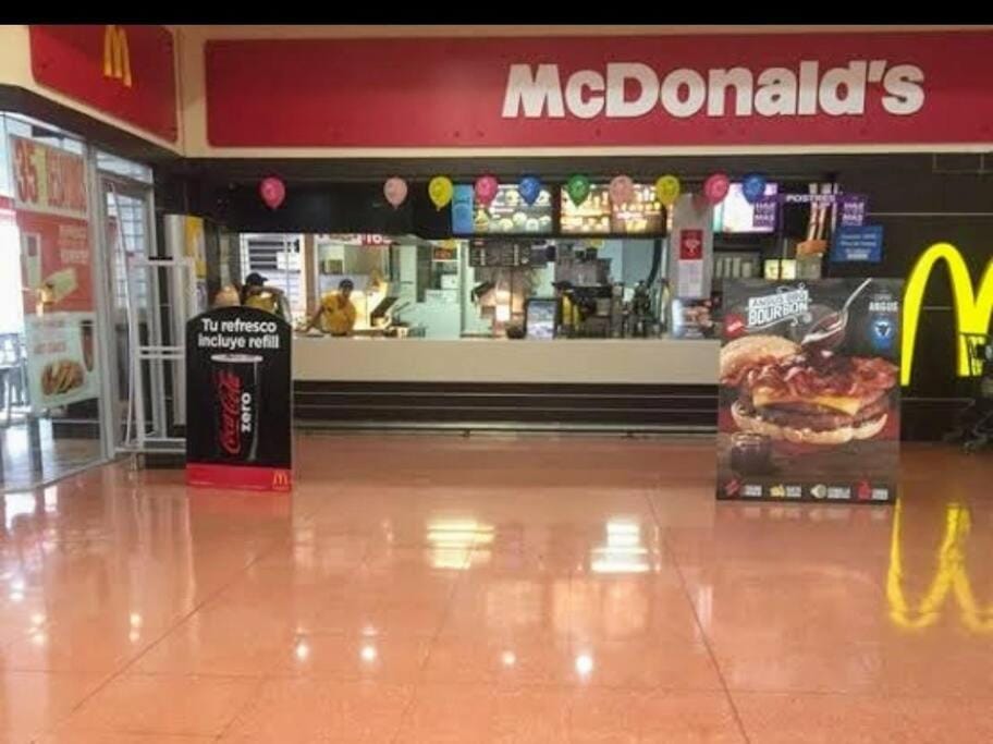 Restaurant/places to eat, Logo/Certificate/Sign