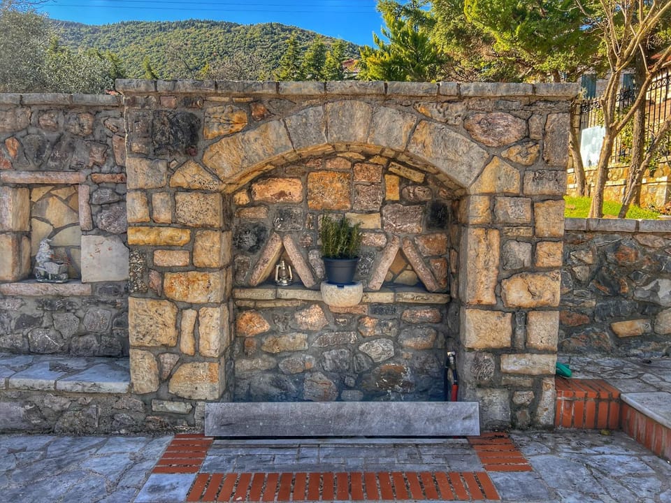 Facade/entrance, Decorative detail